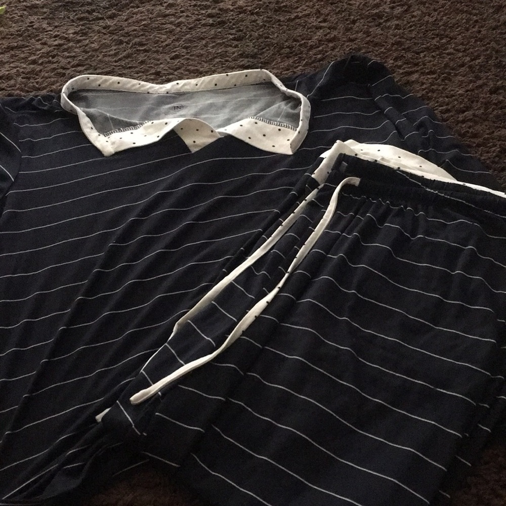 Pj set - Picture 3 of 3